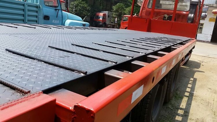 楚风前四后八平板运输车