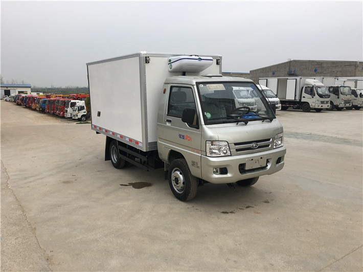福田驭菱后双轮小型冷藏车(厢长2.9米)图片4