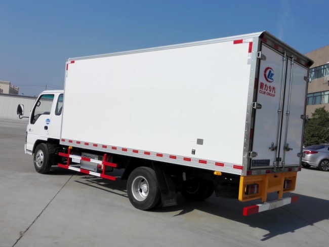 五十铃600P排半冷藏车(厢长4.6米)图片3