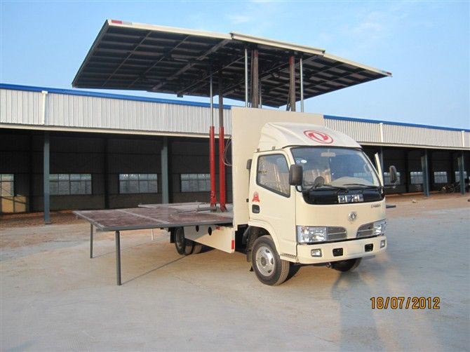 东风舞台车(三面展开)