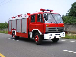 东风153水罐/泡沫消防车