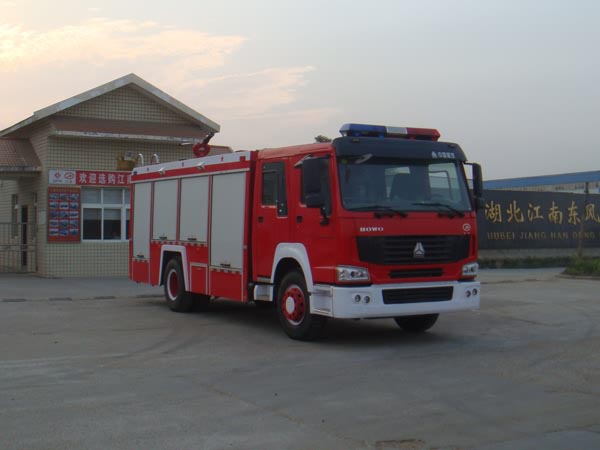 JDF5190GXFSG70Z型水罐消防车图片1