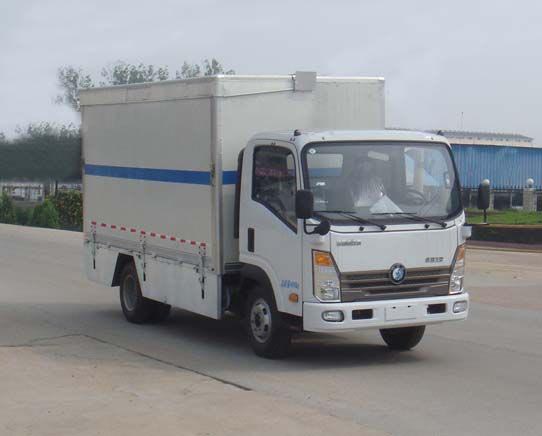 重汽王牌舞台车(侧面展开)