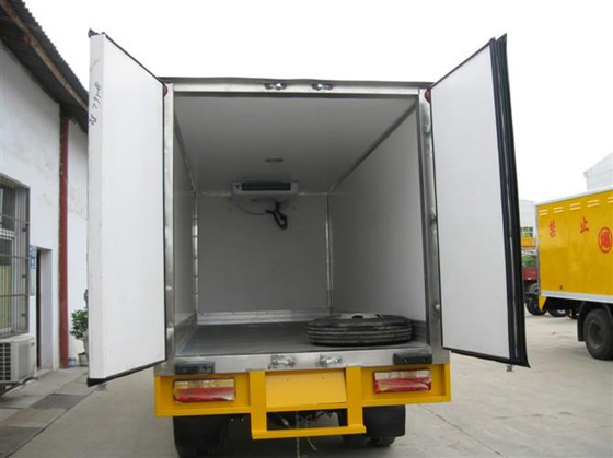 国四冷藏车
